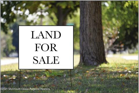 01 Keller St, Bayville, NJ 08721