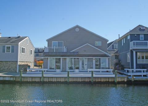529 Lake Ct, Normandy Beach, NJ 08739