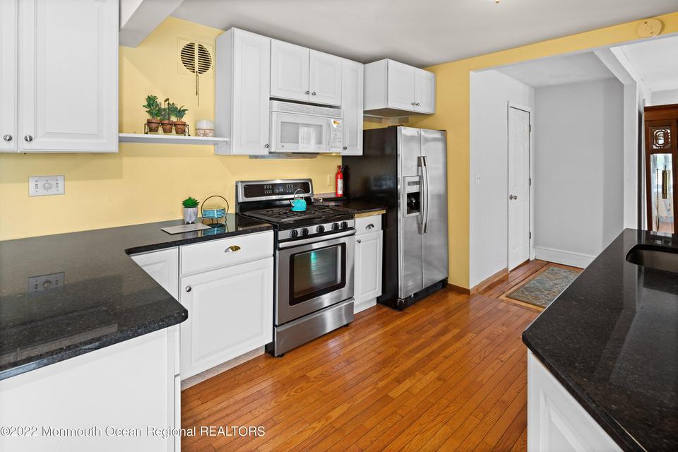  601 Washington Ave, Avon By The Sea, NJ 07717 photo 8
