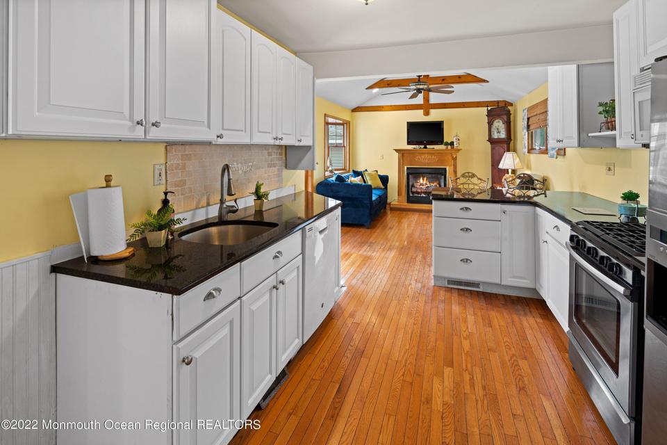  601 Washington Ave, Avon By The Sea, NJ 07717 photo 10