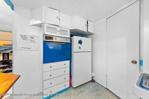 33 Central Ave, Waretown, NJ 08758 photo 15
