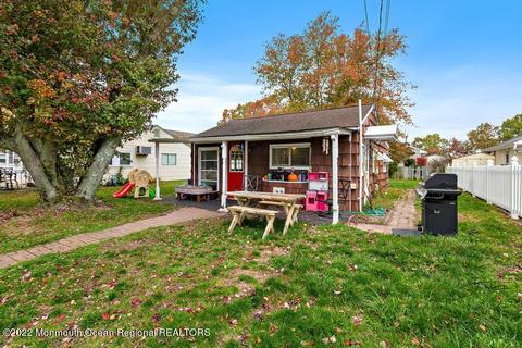 33 Central Ave, Waretown, NJ 08758 photo 1