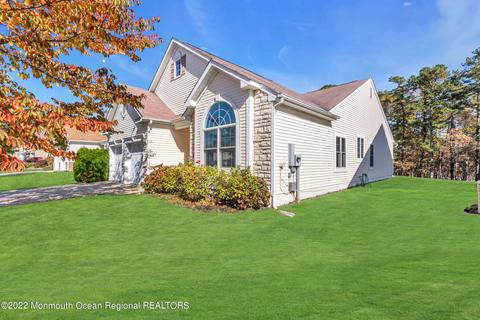 65 Strathmere St, Waretown, NJ 08758 photo 3