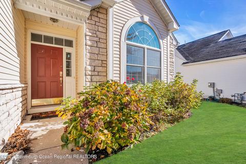 65 Strathmere St, Waretown, NJ 08758 photo 8