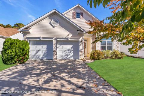 65 Strathmere St, Waretown, NJ 08758 photo 1