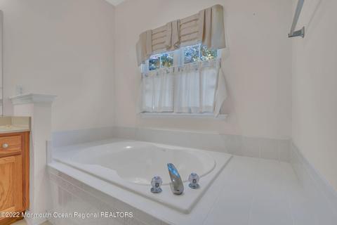 65 Strathmere St, Waretown, NJ 08758 photo 46