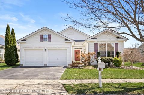 71 Minuteman Cir, Allentown, NJ 08501
