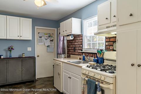 29 Castle Ave, Jackson, NJ 08527 photo 8