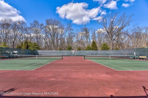 7 Exeter Dr, Freehold, NJ 07728 photo 3