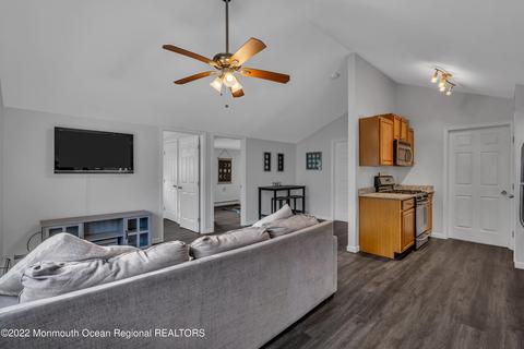 20 Central Ave, Waretown, NJ 08758 photo 12