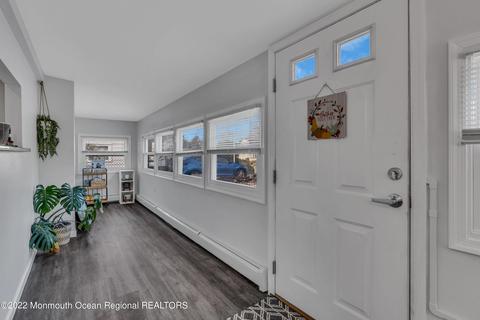 20 Central Ave, Waretown, NJ 08758 photo 4
