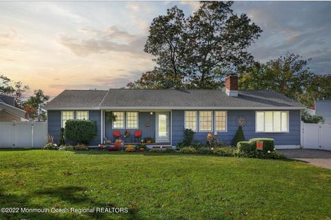 600 Leeward Ave, Beachwood, NJ 08722