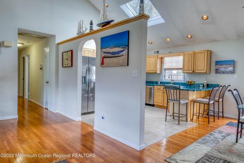 325 Birch Bark Dr, Brick, NJ 08723 photo 8