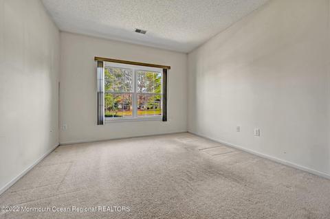 5 Devin Ln, Brick, NJ 08723 photo 12