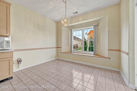 5 Devin Ln, Brick, NJ 08723 photo 5