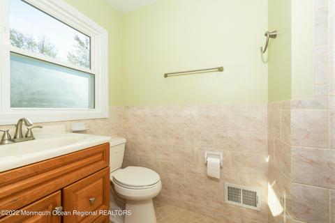33 Union St, Matawan, NJ 07747 photo 19