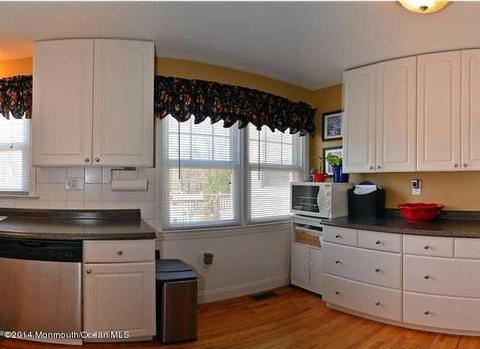 300 Clearstream Rd, Jackson, NJ 08527 photo 5