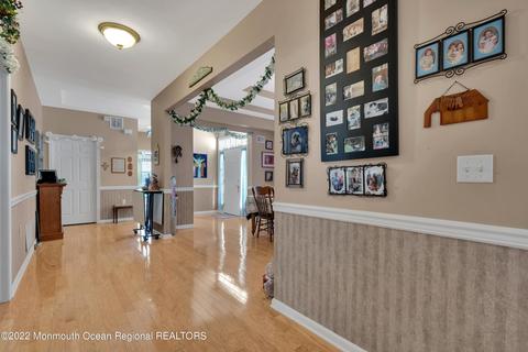 35 Strathmere St, Waretown, NJ 08758 photo 17