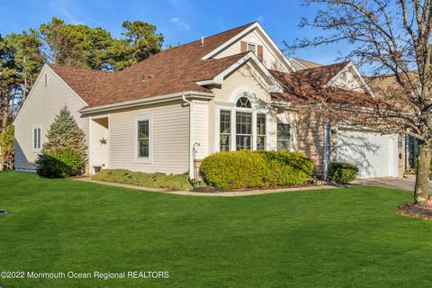35 Strathmere St, Waretown, NJ 08758 photo 2