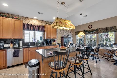 35 Strathmere St, Waretown, NJ 08758 photo 21