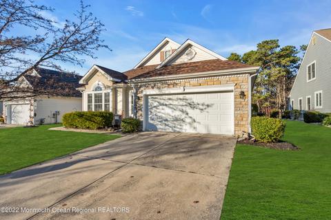 35 Strathmere St, Waretown, NJ 08758 photo 10