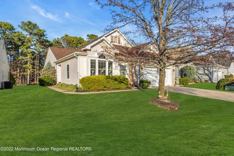 35 Strathmere St, Waretown, NJ 08758 photo 6