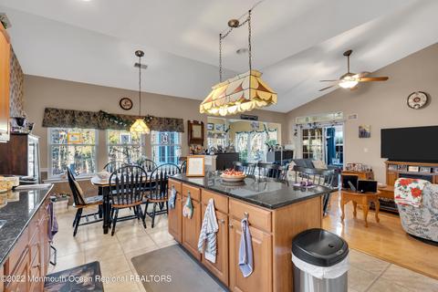 35 Strathmere St, Waretown, NJ 08758 photo 24