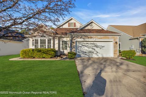 35 Strathmere St, Waretown, NJ 08758 photo 9