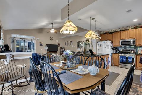 35 Strathmere St, Waretown, NJ 08758 photo 23