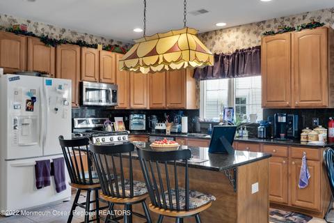 35 Strathmere St, Waretown, NJ 08758 photo 19