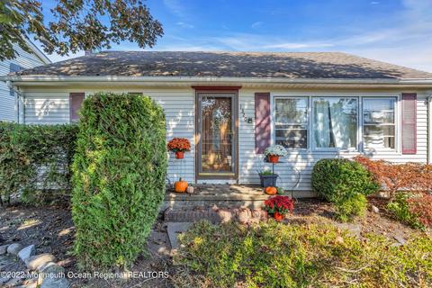 1320 Laurel Ave, Sea Girt, NJ 08750