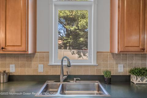 53 Viola Ave, Leonardo, NJ 07737 photo 8