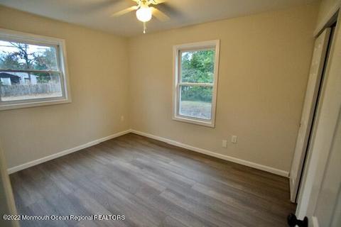 32 Lighthouse Dr, Waretown, NJ 08758 photo 13
