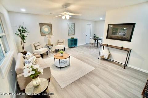 32 Lighthouse Dr, Waretown, NJ 08758 photo 3