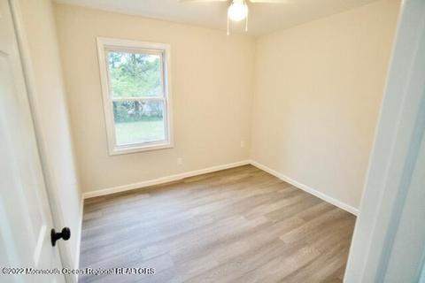 32 Lighthouse Dr, Waretown, NJ 08758 photo 12