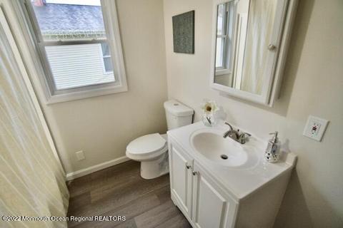 32 Lighthouse Dr, Waretown, NJ 08758 photo 9