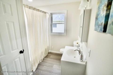 32 Lighthouse Dr, Waretown, NJ 08758 photo 8