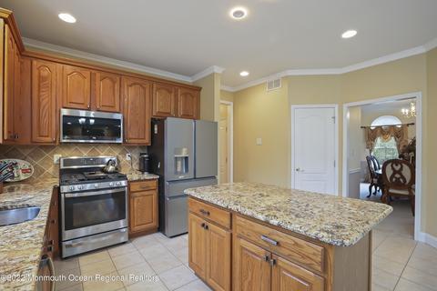 8 Beverly Ct, Jackson, NJ 08527 photo 11