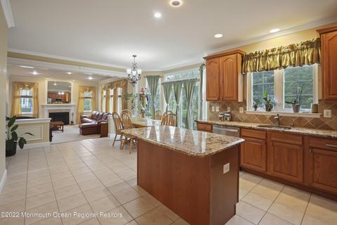8 Beverly Ct, Jackson, NJ 08527 photo 12