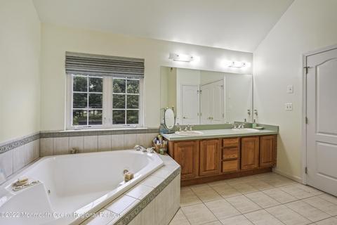 8 Beverly Ct, Jackson, NJ 08527 photo 27