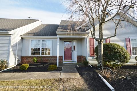 2493 Spring Hill Dr, Toms River, NJ 08755