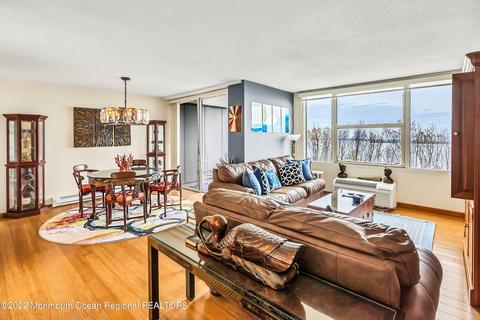 1 Scenic Dr #307, Highlands, NJ 07732