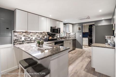 217 Dwight Pl, Brick, NJ 08724