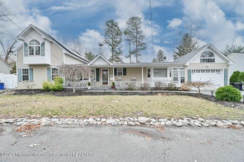 233 Cherokee Trl, Forked River, NJ 08731