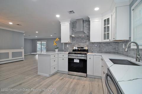 32 Orlando Blvd, Toms River, NJ 08757