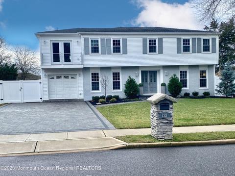 123 Walchest Dr, Toms River, NJ 08753