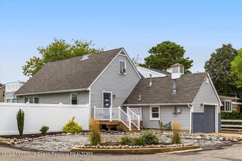 46 Perry Dr, Brick, NJ 08723 photo 2