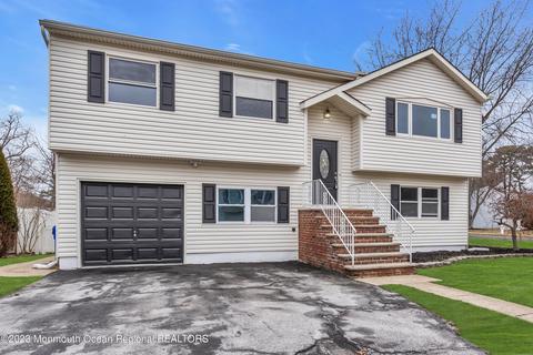 556 Mark Dr, Brick, NJ 08724 photo 2