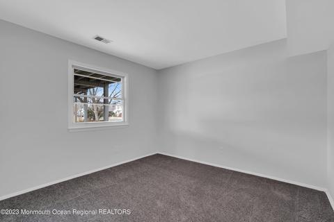 556 Mark Dr, Brick, NJ 08724 photo 33