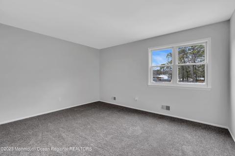 556 Mark Dr, Brick, NJ 08724 photo 24